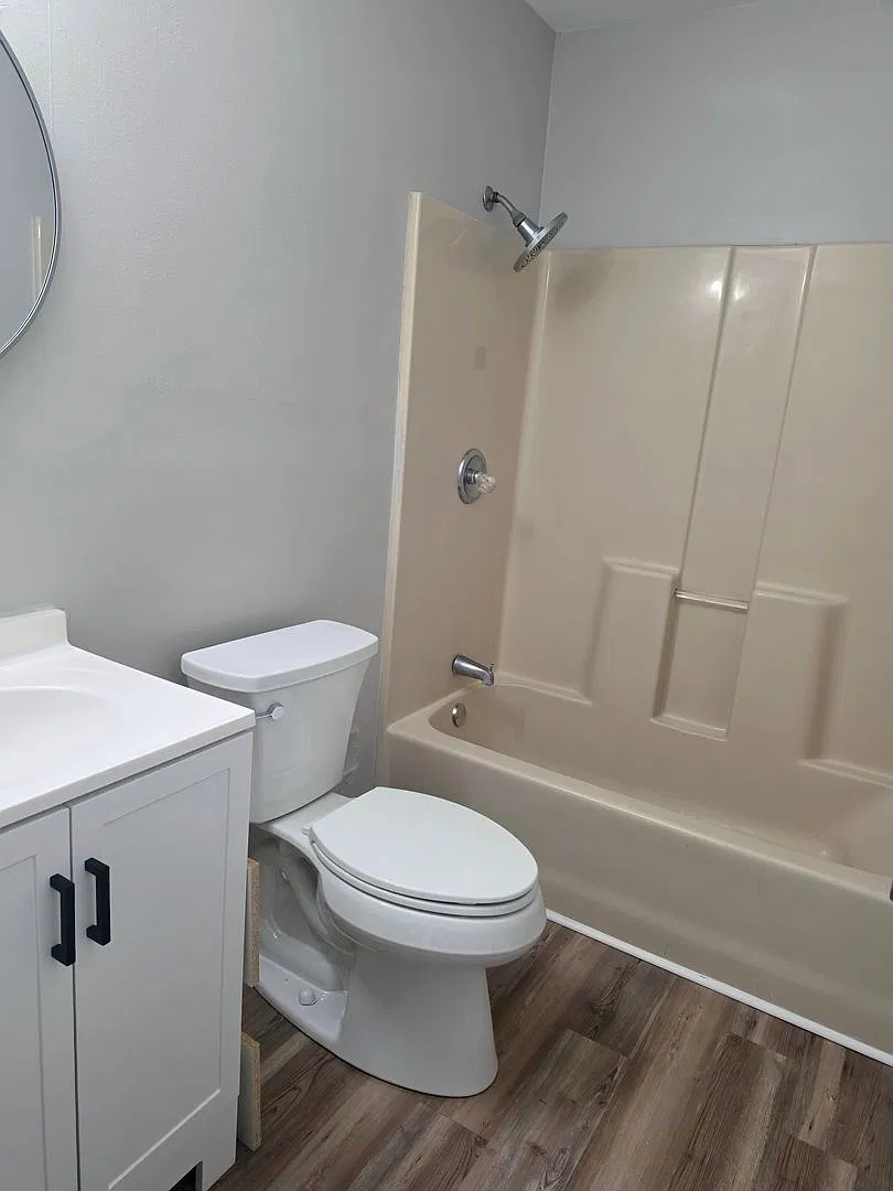 Newly Remodeled 4 Bedroom Home! — Photo 3