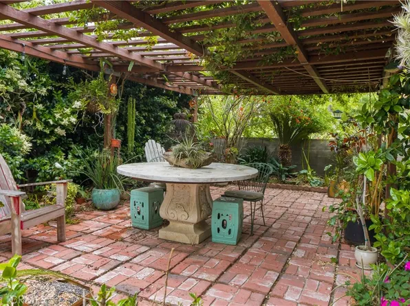 808 S Los Robles Ave, Pasadena, CA 91106