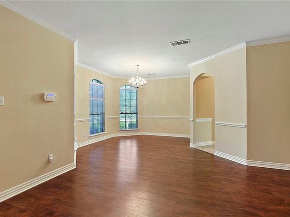 4th image of 1904 Montauk Way