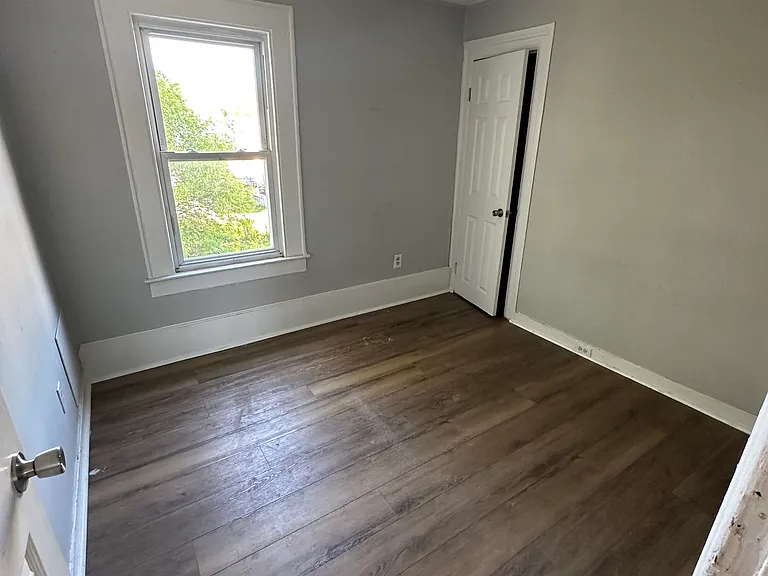 354 Blatchley Ave #2A — Photo 6
