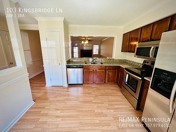 3rd image of 103 Kingsbridge Ln