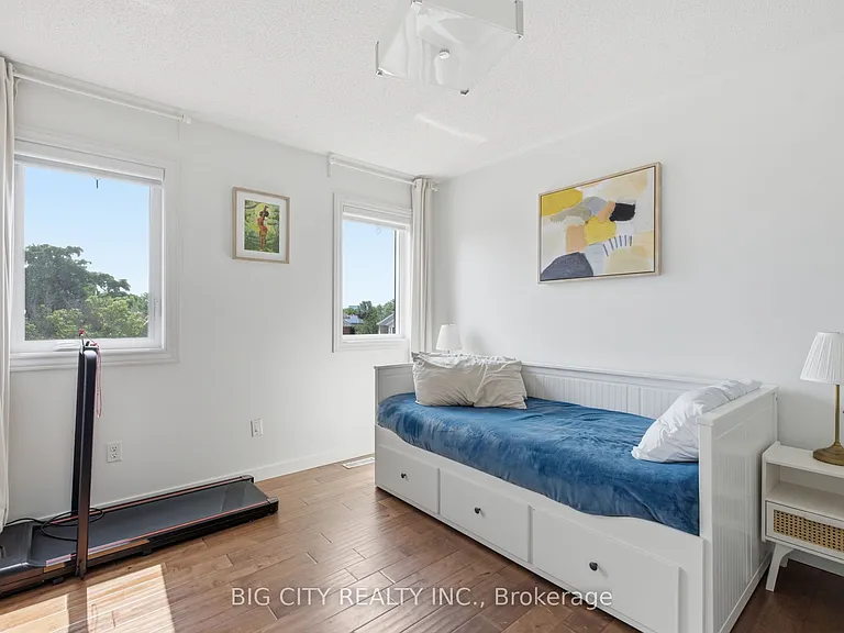 7395 Banffshire Ct #MAIN UPPER — Photo 27