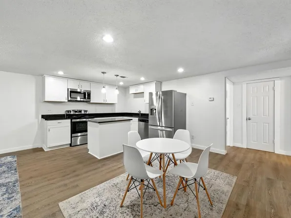 2401 Leon St APT 306, Austin, TX 78705