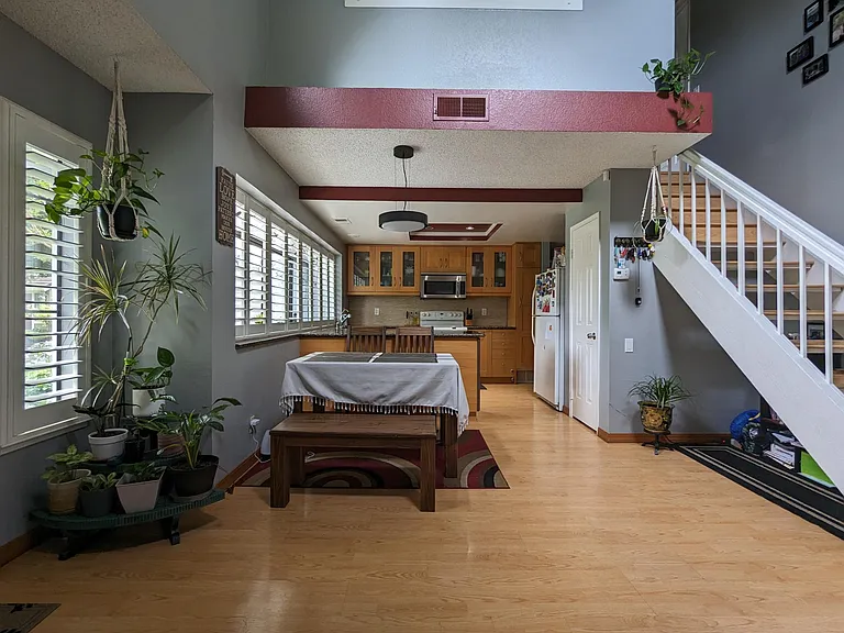 2585 Yerba Bank Ct — Photo 2