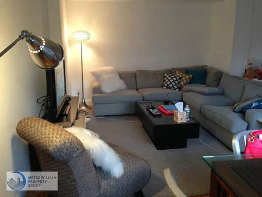 Rented by Metropolitan Property Group | media 12