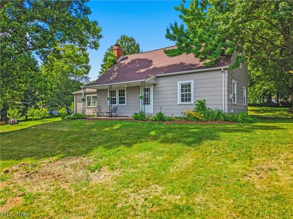 1769 Paradise Rd, Orrville, OH 44667