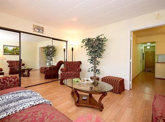 4th image of 248 S Marion St APT 4