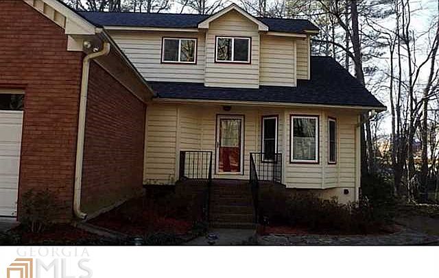 1st image of 2587 Earl Dr