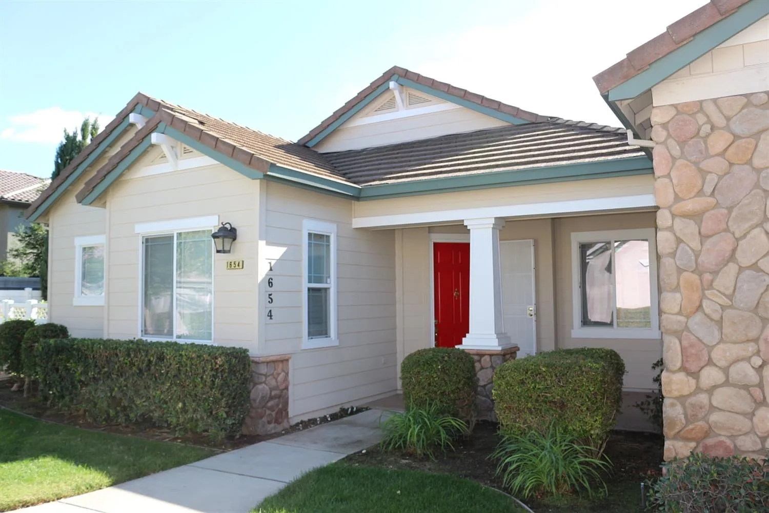 1654 Windy Cove Ln photo 1