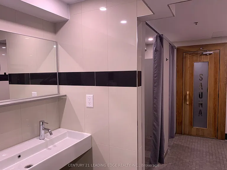 40 Homewood Ave #208 — Photo 17