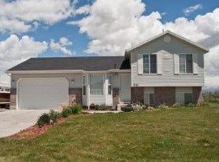 5760 S 6950 W, Hooper, UT 84315
