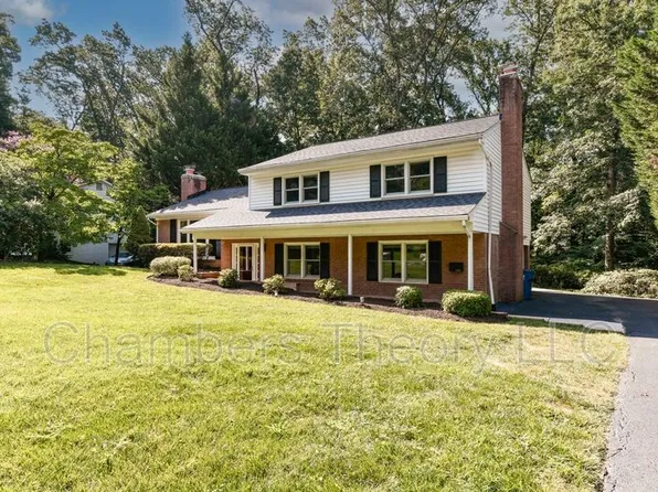 9205 Hamilton Dr, Fairfax, VA 22031