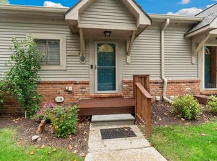 1596 Rivers Edge #59, Rochester, MI 48309