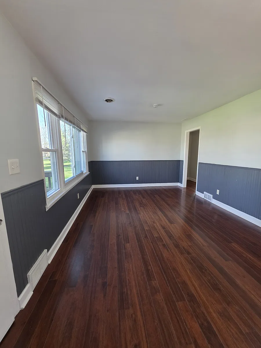 Building Photo - 36752 N Wildwood Dr