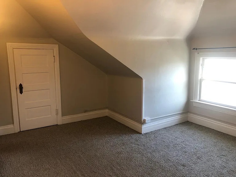 245 N Sherman St #B — Photo 18