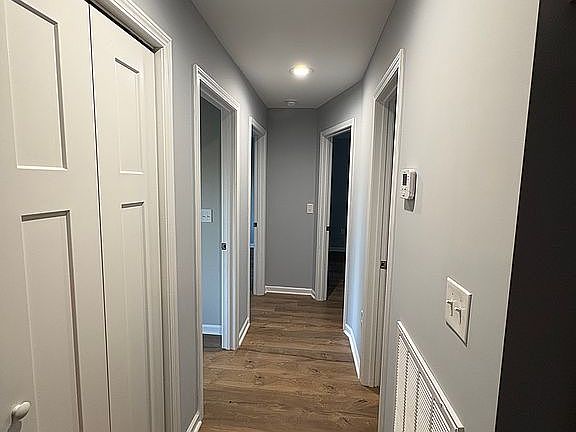 4th image of 2712 S Post Rd