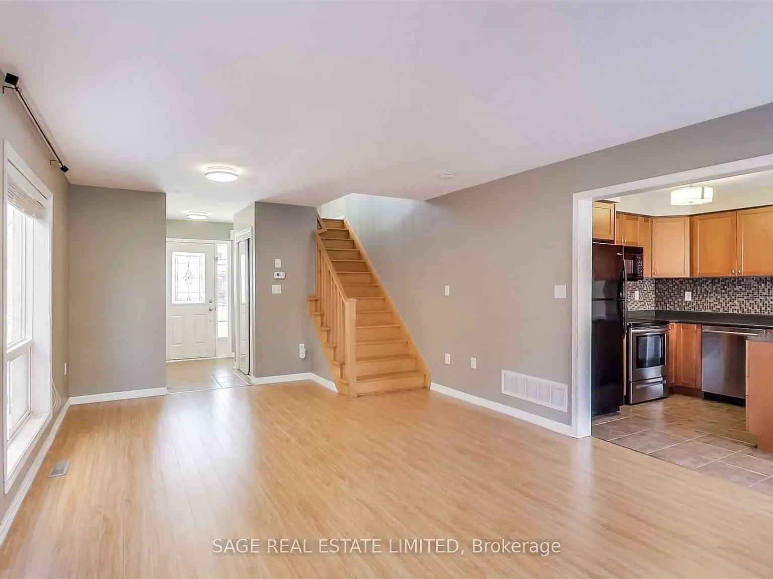 3 bed, $3,000 — Photo 4