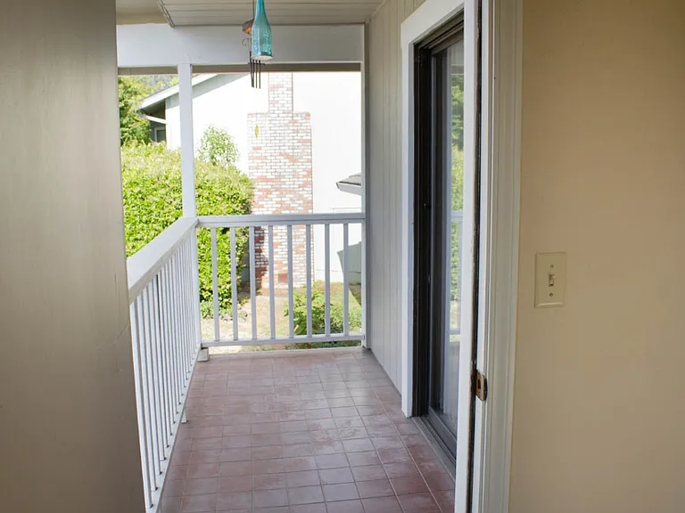 5510 Yerba Buena Rd — Photo 14