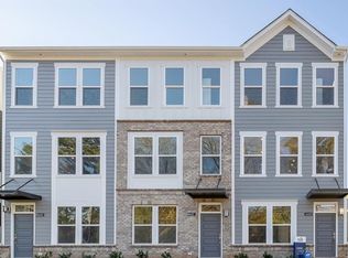 5013 Sovereignty Ct, Charlotte, NC 28205