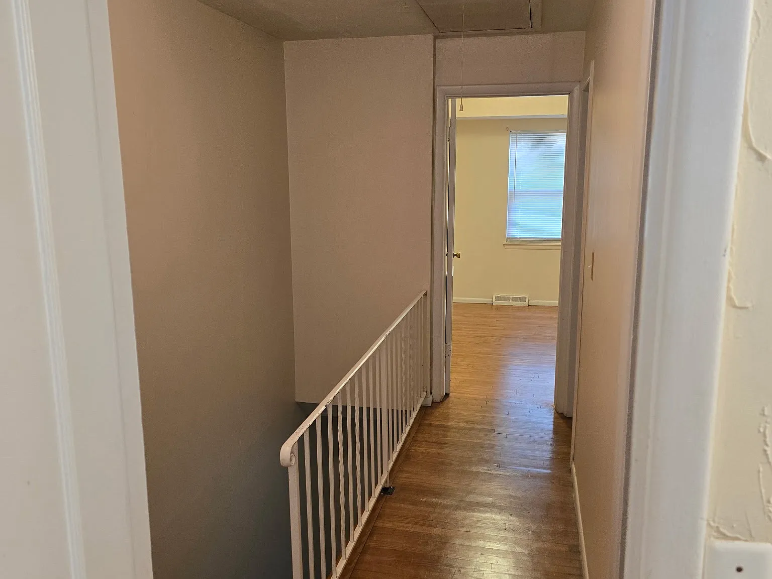 762 Mentor Ave — Photo 4