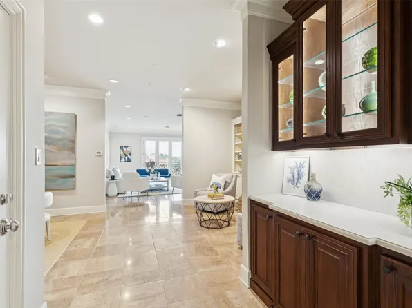 4240 Prescott Ave APT 5B, Dallas, TX 75219