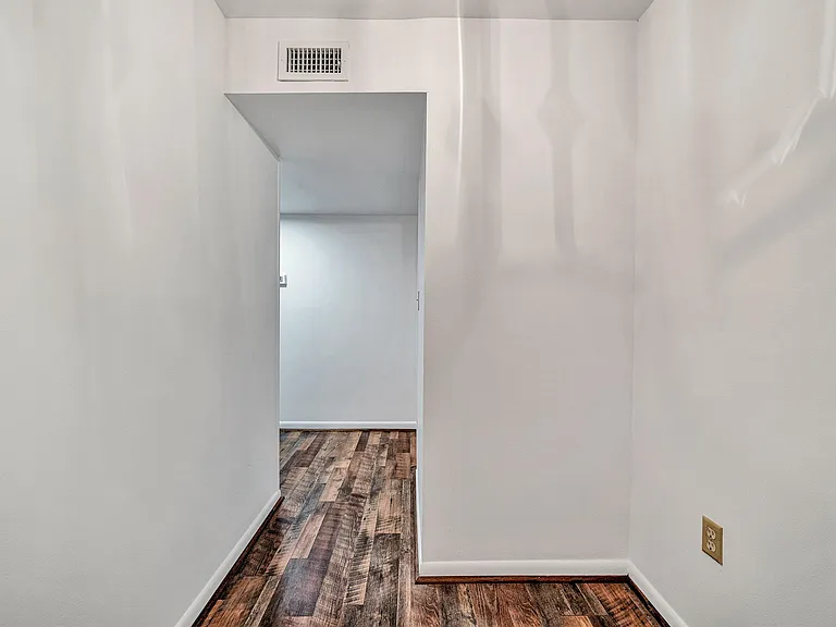 5260 Crossbow Cir #7D — Photo 5