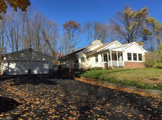 565 Millbrook Ave, Randolph, NJ 07869