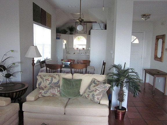 4th image of 1654 N Shore Dr