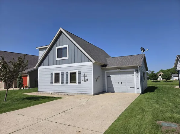 290 240th Ave #48, Arnolds Park, IA 51331
