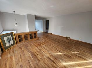 3606 Hartman Ave, Omaha, NE 68111