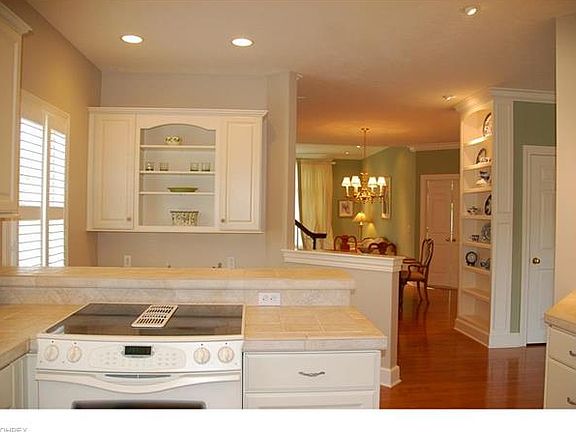5th image of 8115 Knolls Way