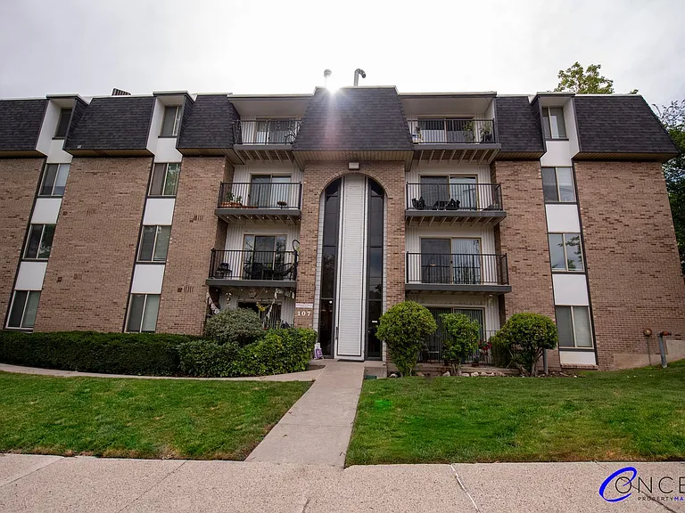 Avenue View Apartments — Photo 63