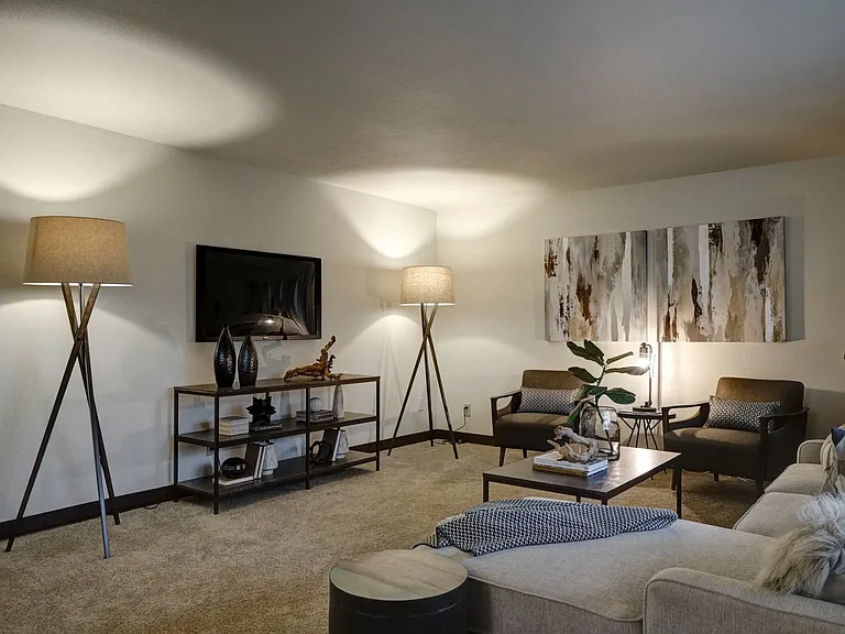 Upland Terrace — Photo 31