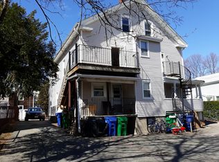 4 Middle St #2, Newton, MA 02458