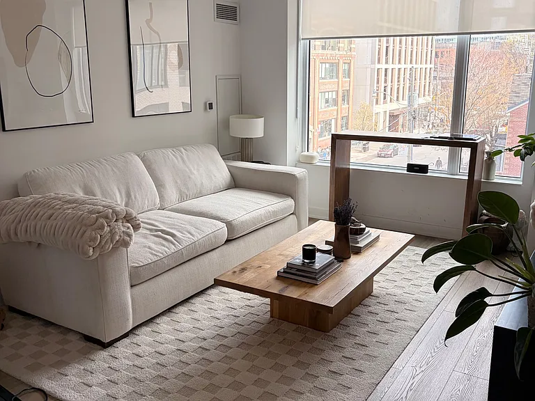 543 Richmond St W #313 — Photo 1