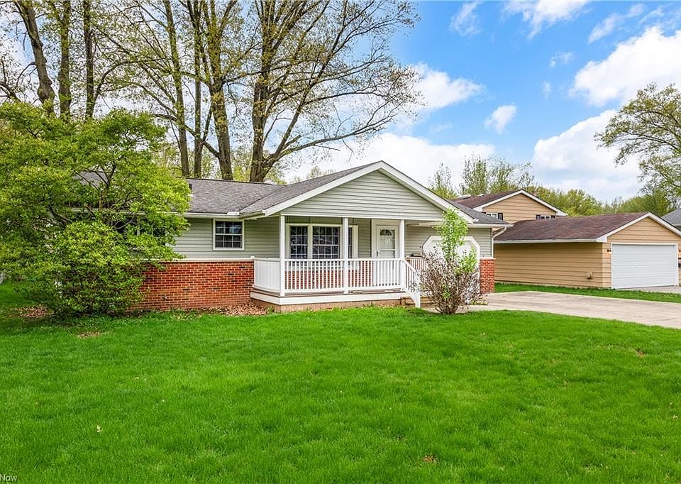 1st image of 24885 Antler Dr