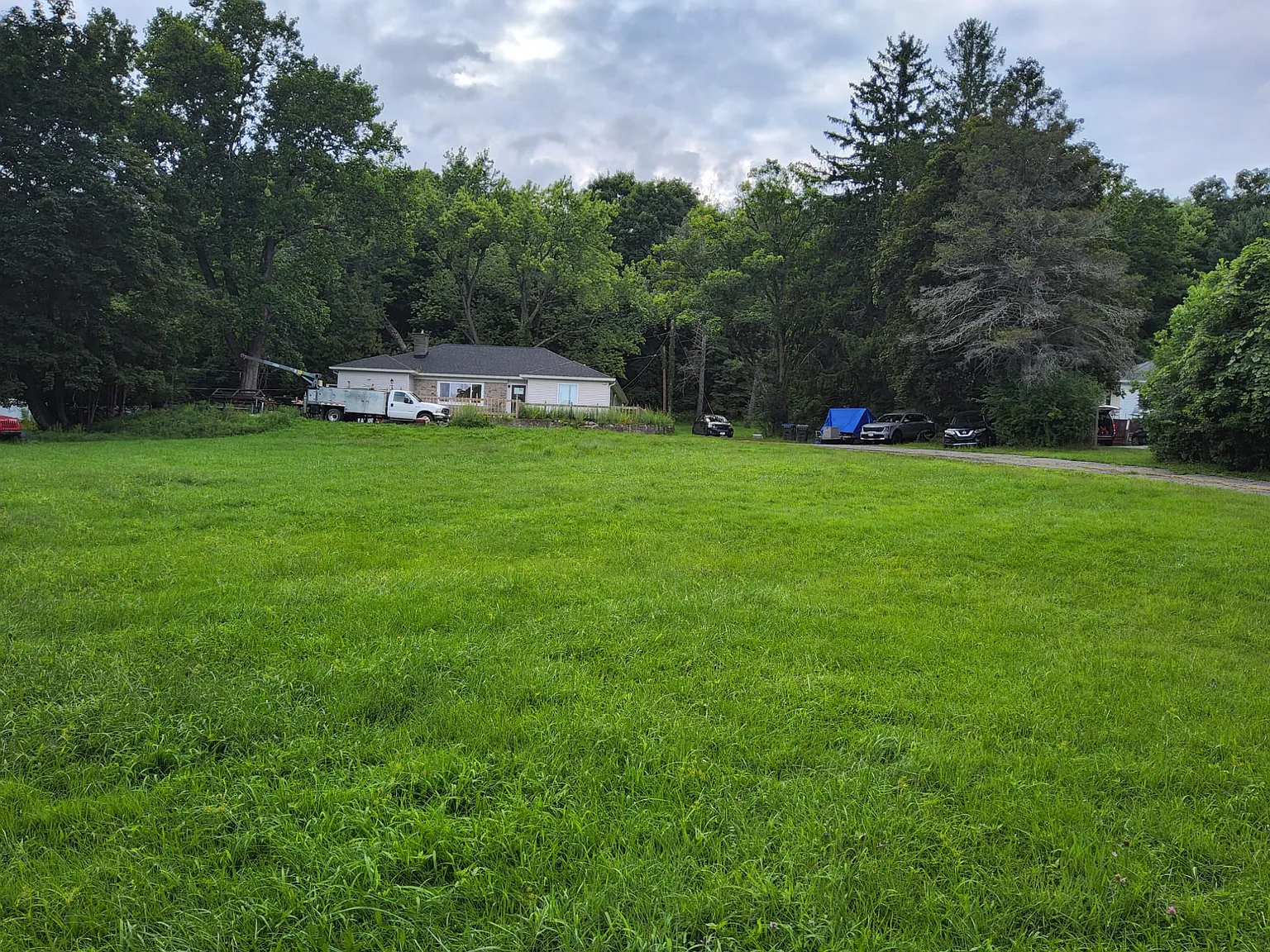 3 bed, 1612 sqft, $3,200 — Photo 2