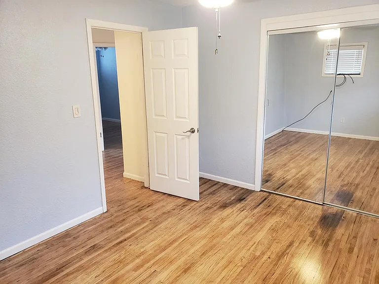 Upstairs Bedroom 1