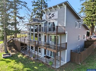 9915 Marquam Cir, Molalla, OR