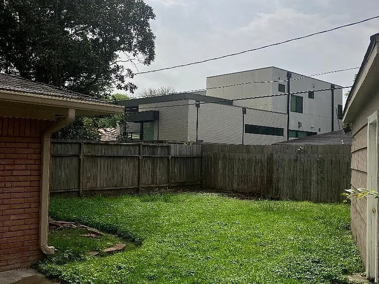 5339 Carew St — Photo 12