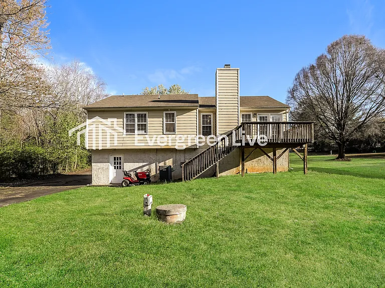 980 Hamilton Ridge Ln — Photo 14