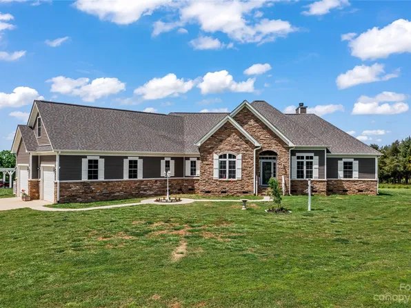 116 Layin Low Ln, Statesville, NC 28625