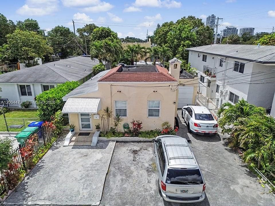1st image of 3554 SW 26th St