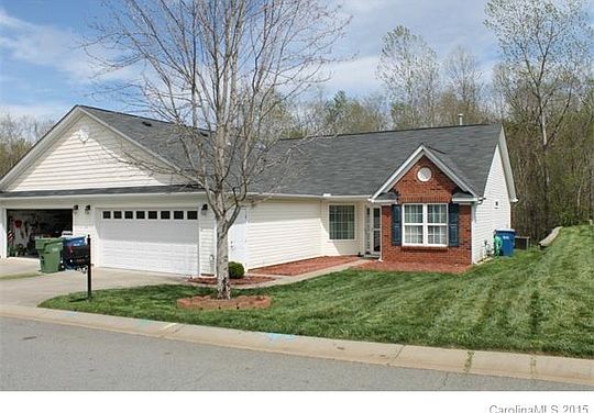 1st image of 252 Woodbridge Cir