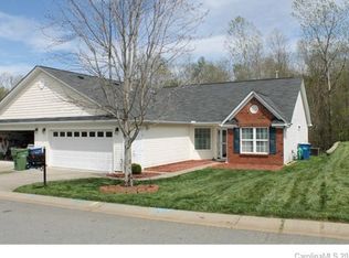 252 Woodbridge Cir, Mount Holly, NC 28120