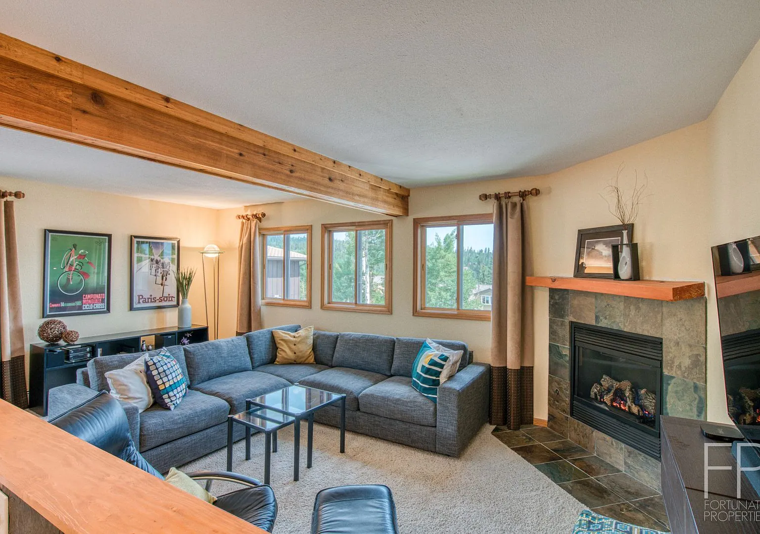 High End Condo in Wildernest. Includes almost all Utilities! Won't last!! Furnished! — Photo 2