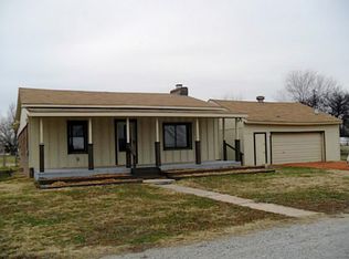 2301 N Carr Dr, Newcastle, OK 73065
