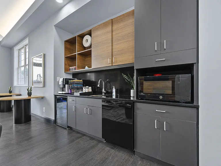 Ivy Hills Living Spaces — Photo 55