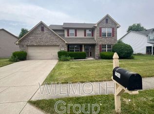 12564 Geist Cove Dr, Indianapolis, IN
