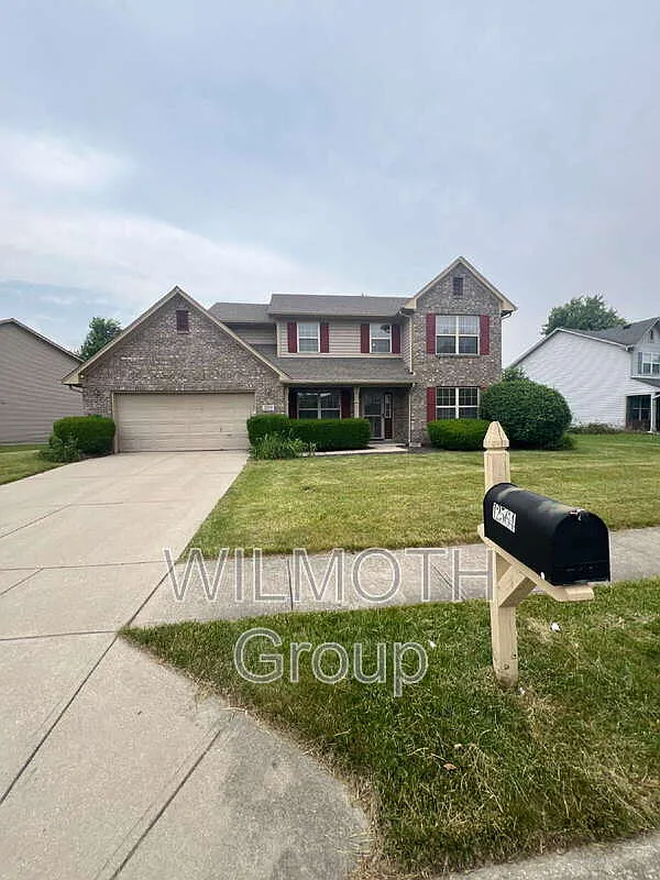 12564 Geist Cove Dr photo 1